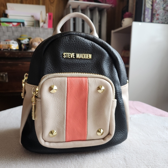 Steve Madden Black and Cream Mini Backpack - Picture 2 of 7